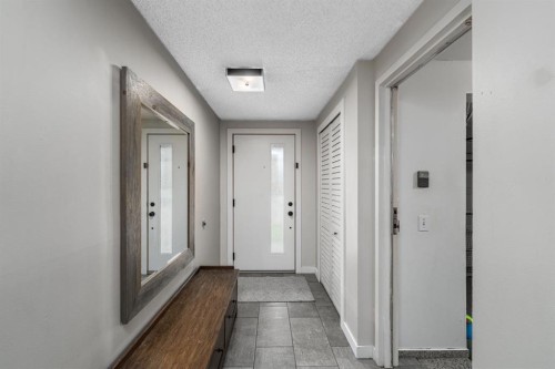64 Point Drive Nw, Calgary, AB 