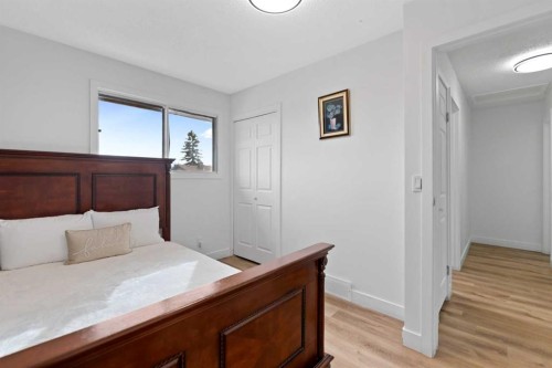 40 Pinecliff Close Ne, Calgary, AB 