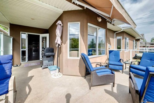 84 River Heights View, Cochrane, AB 
