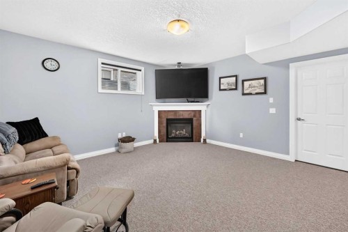 84 River Heights View, Cochrane, AB 
