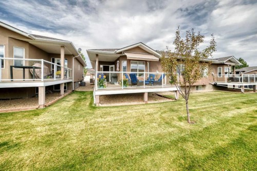 84 River Heights View, Cochrane, AB 