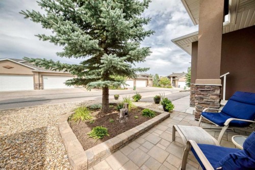 84 River Heights View, Cochrane, AB 