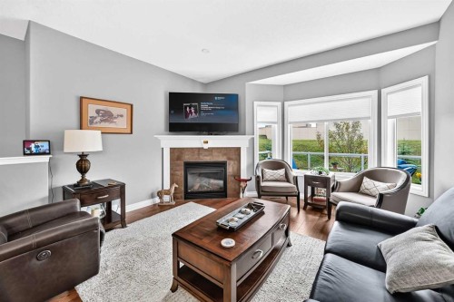 84 River Heights View, Cochrane, AB 