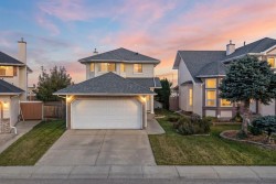 92 Del Ray Close NE Calgary, AB T1Y 6Y9