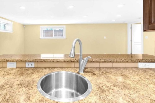 2211 45 Street Se, Calgary, AB 