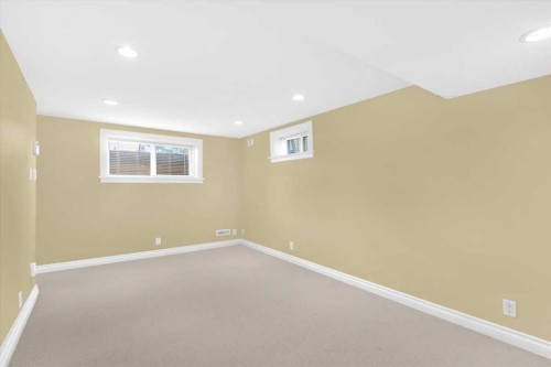 2211 45 Street Se, Calgary, AB 