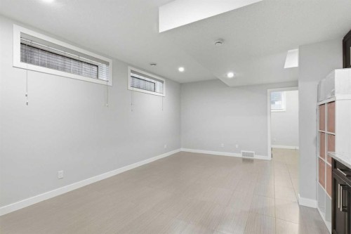 3502 3 Street Nw, Calgary, AB 