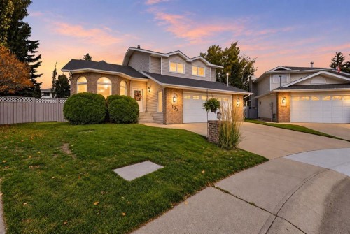 132 Denison Crescent  Red Deer, AB T4R 2G1
