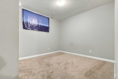 88 Red Embers Crescent Ne, Calgary, AB 