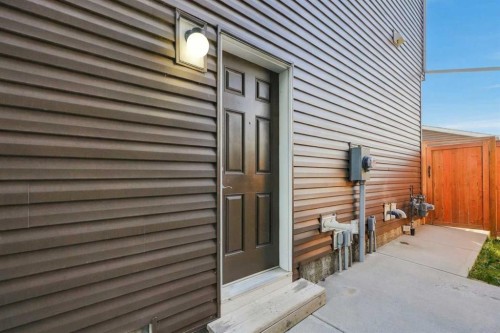 88 Red Embers Crescent Ne, Calgary, AB 