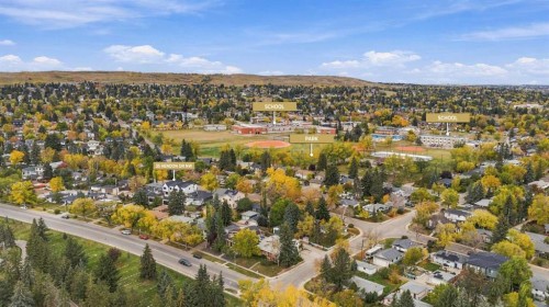 35 Hendon Drive Nw, Calgary, AB 