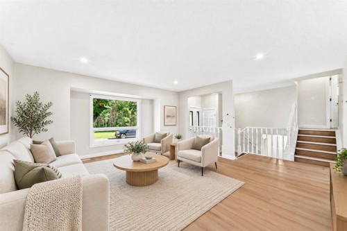 55 Mckinley Way Se, Calgary, AB 