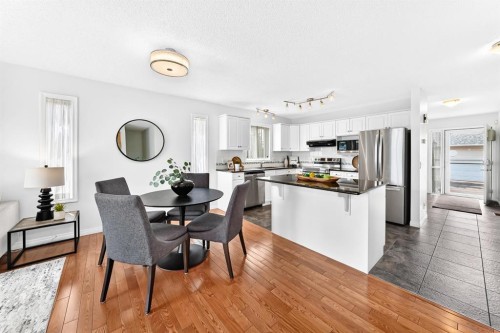 157 Hawkstone Manor Nw, Calgary, AB 