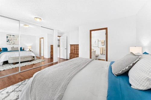 157 Hawkstone Manor Nw, Calgary, AB 