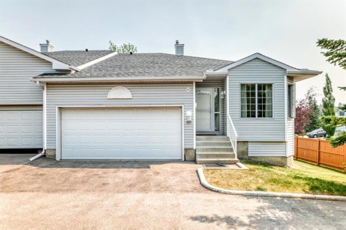 157 Hawkstone Manor Nw, Calgary, AB 