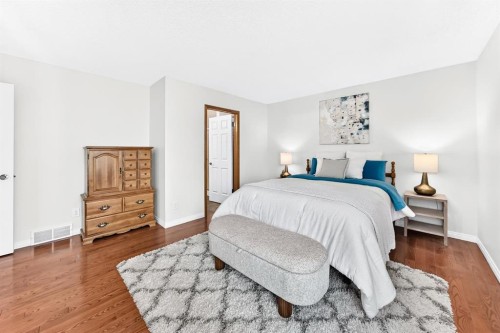 157 Hawkstone Manor Nw, Calgary, AB 