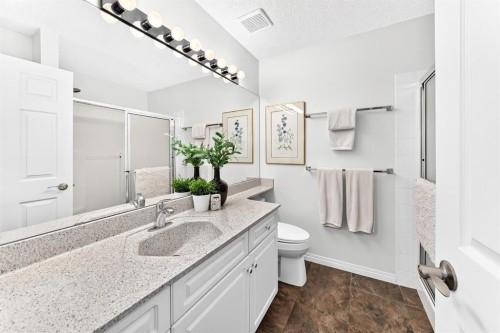 157 Hawkstone Manor Nw, Calgary, AB 