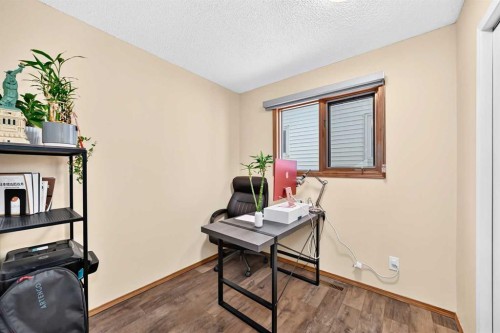 144 Hawkdale Close Nw, Calgary, AB 