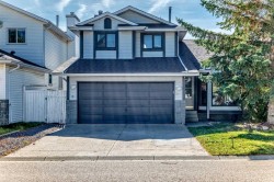 144 Hawkdale Close NW Calgary, AB T3G 2Z9