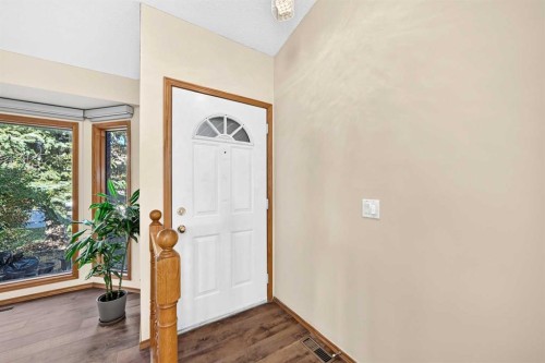 144 Hawkdale Close Nw, Calgary, AB 
