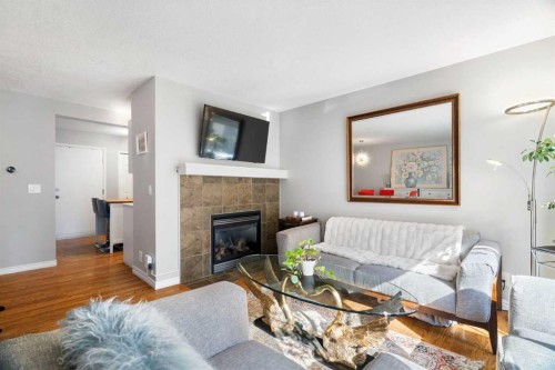 3-2429 28 Street Sw, Calgary, AB 