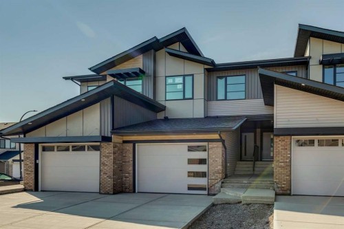 56 Heritage Manor, Cochrane, AB 