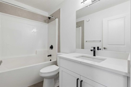 56 Heritage Manor, Cochrane, AB 