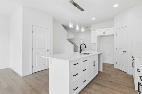 56 Heritage Manor, Cochrane, AB 
