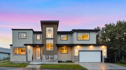 105 Rockhaven Green NW Calgary, AB T3G 0C5