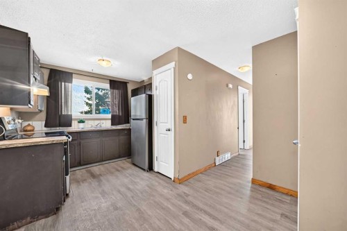 143 Rundleson Way Ne, Calgary, AB 
