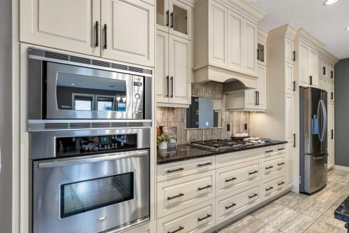 111 Cranarch Circle Se, Calgary, AB 