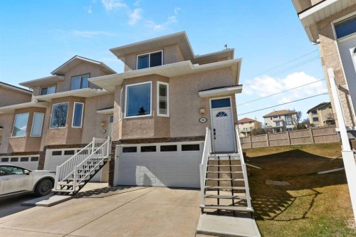 82 Country Hills Gardens Nw, Calgary, AB 