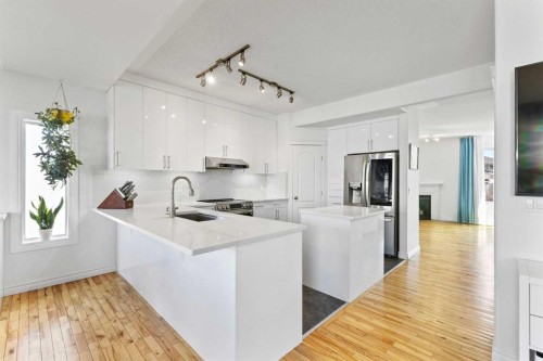 82 Country Hills Gardens Nw, Calgary, AB 