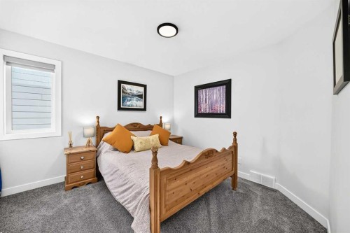 19 Versant View Sw, Calgary, AB 
