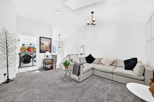 19 Versant View Sw, Calgary, AB 