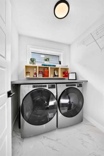 19 Versant View Sw, Calgary, AB 