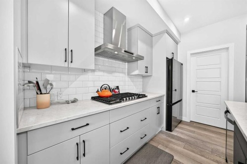19 Versant View Sw, Calgary, AB 