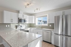 276 Sunset Road  Cochrane, AB T4C 0Z8