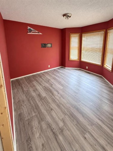 180 Hawkhill Way Nw, Calgary, AB 