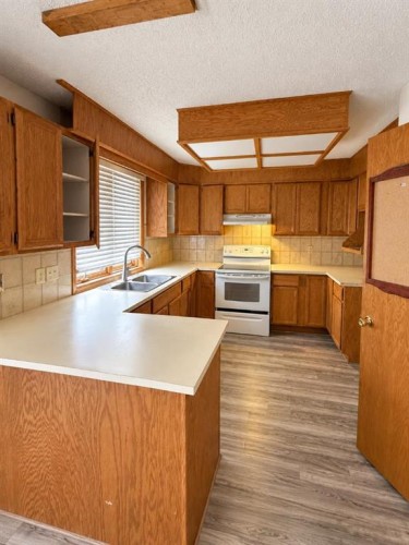 180 Hawkhill Way Nw, Calgary, AB 