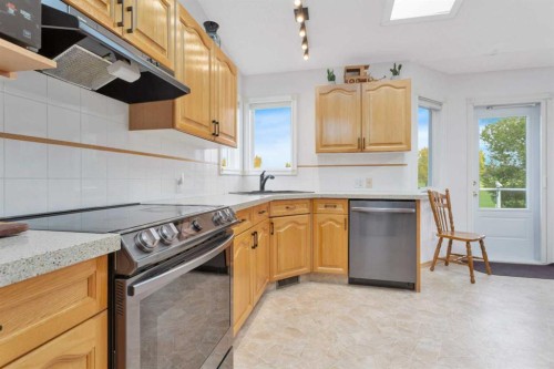 123 Riverview Circle, Cochrane, AB 