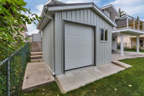 123 Riverview Circle, Cochrane, AB 