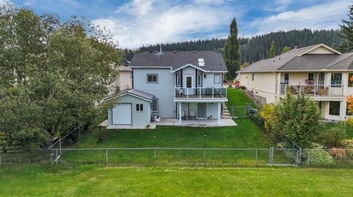123 Riverview Circle, Cochrane, AB 