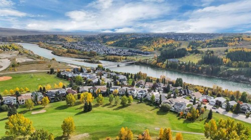 123 Riverview Circle, Cochrane, AB 