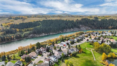 123 Riverview Circle, Cochrane, AB 