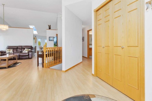 123 Riverview Circle, Cochrane, AB 