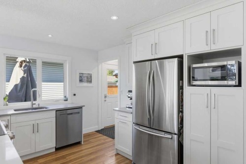 39 Midridge Close Se, Calgary, AB 