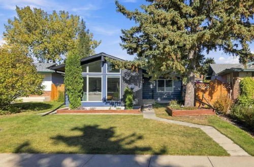 39 Midridge Close Se, Calgary, AB 