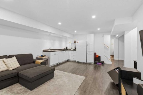 39 Midridge Close Se, Calgary, AB 