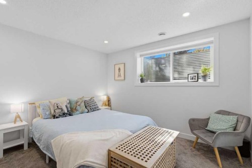 39 Midridge Close Se, Calgary, AB 